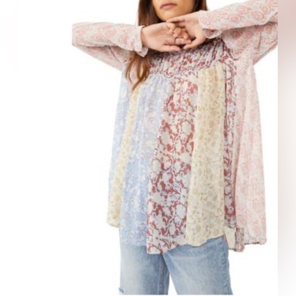 Free People Merrie Mix Lilac Print Tunic Top Small NWT - Picture 3 of 12